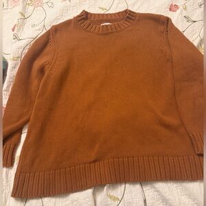 Women’s Crewneck Knit Sweater in Rust Brown